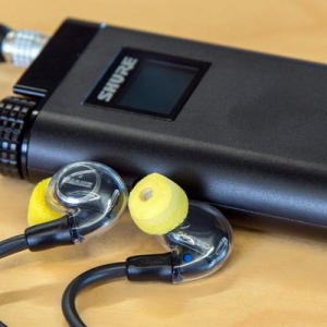 舒尔KSE1500：3000美元的耳塞有多棒